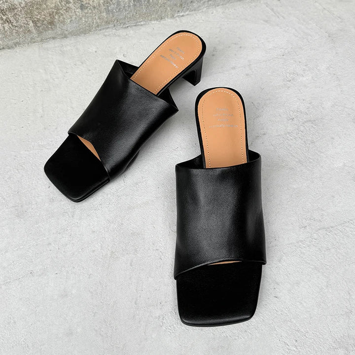 Arlette Rojo Tacón Mules