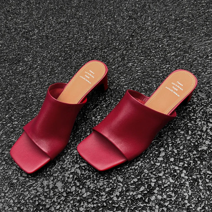 Arlette Rojo Tacón Mules
