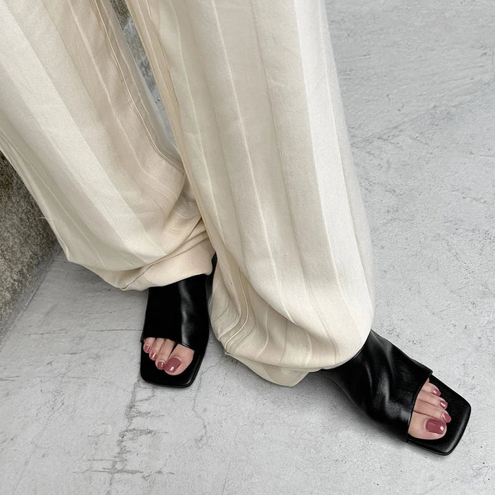 Arlette Rojo Tacón Mules